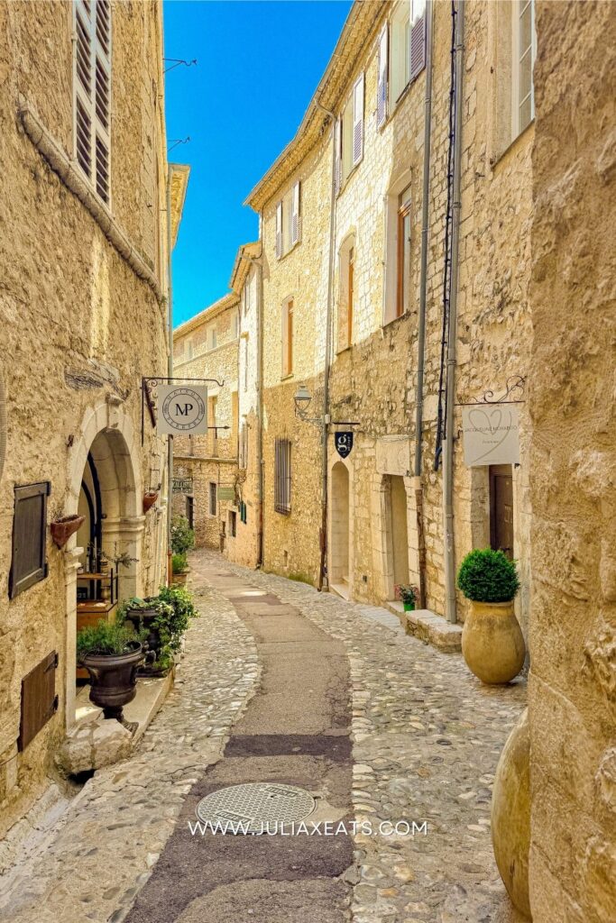 SOUTH OF FRANCE - JULIAXEATS