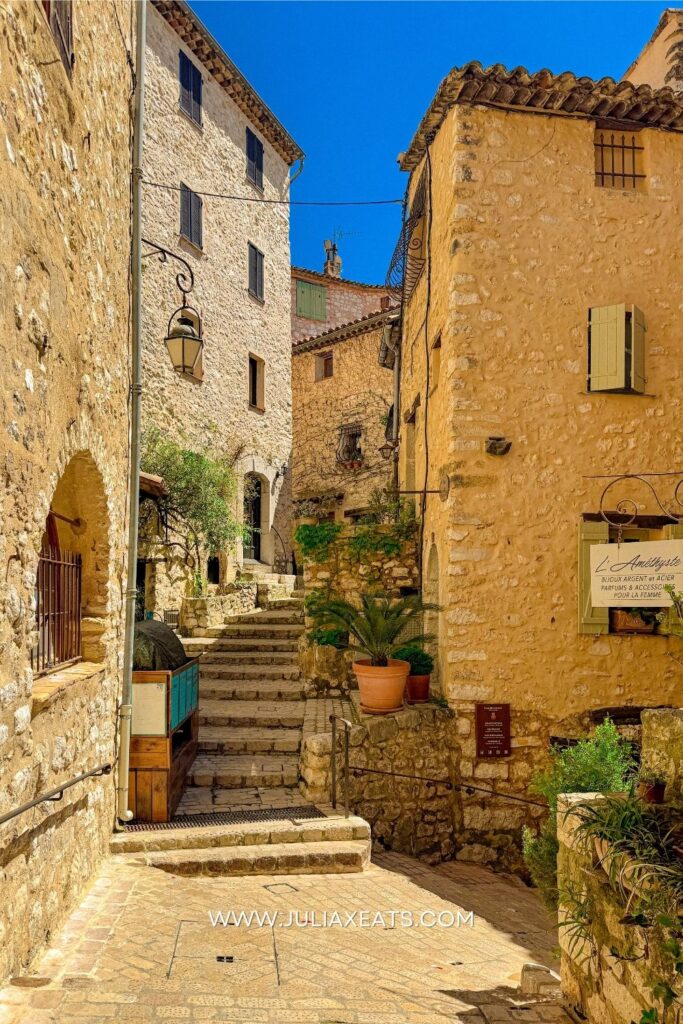 SOUTH OF FRANCE - JULIAXEATS