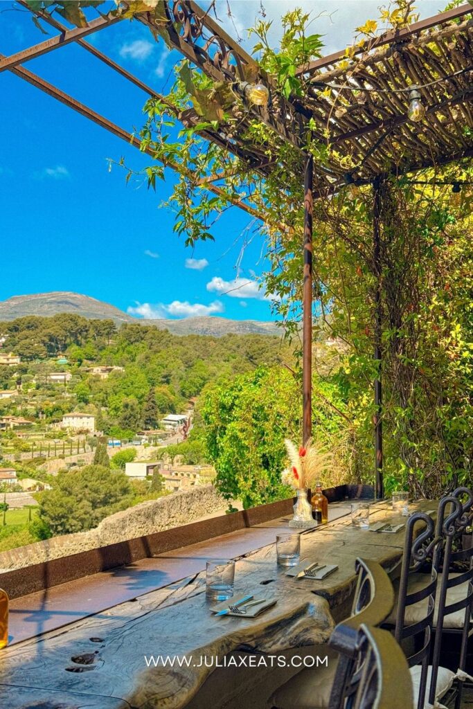 JULIAXEATS - France - Saint Paul De Vence - Les Remparts