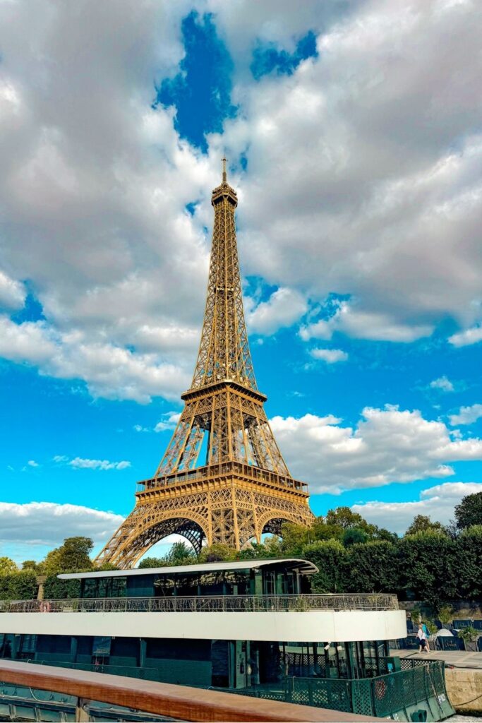 France - Paris - Seine river cruise with get your guide - JULIAXEATS