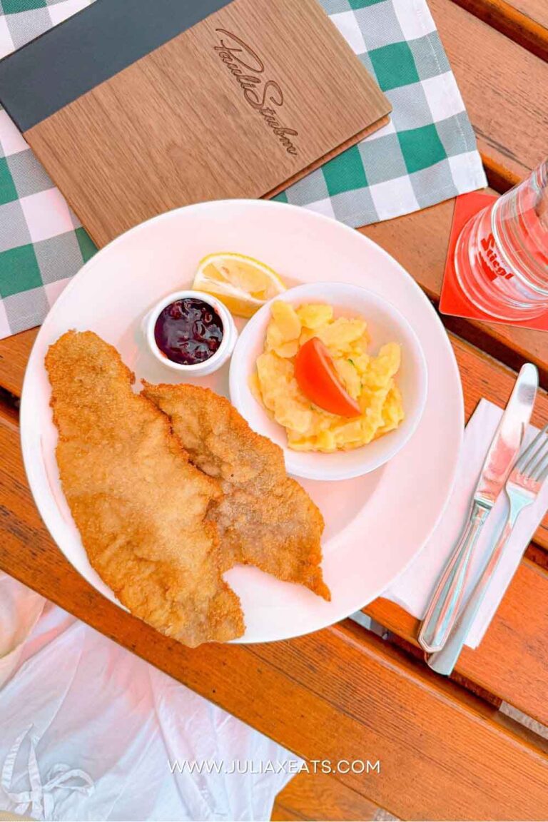 JULIAXEATS - Austria - Salzburg - Pauli Stubm