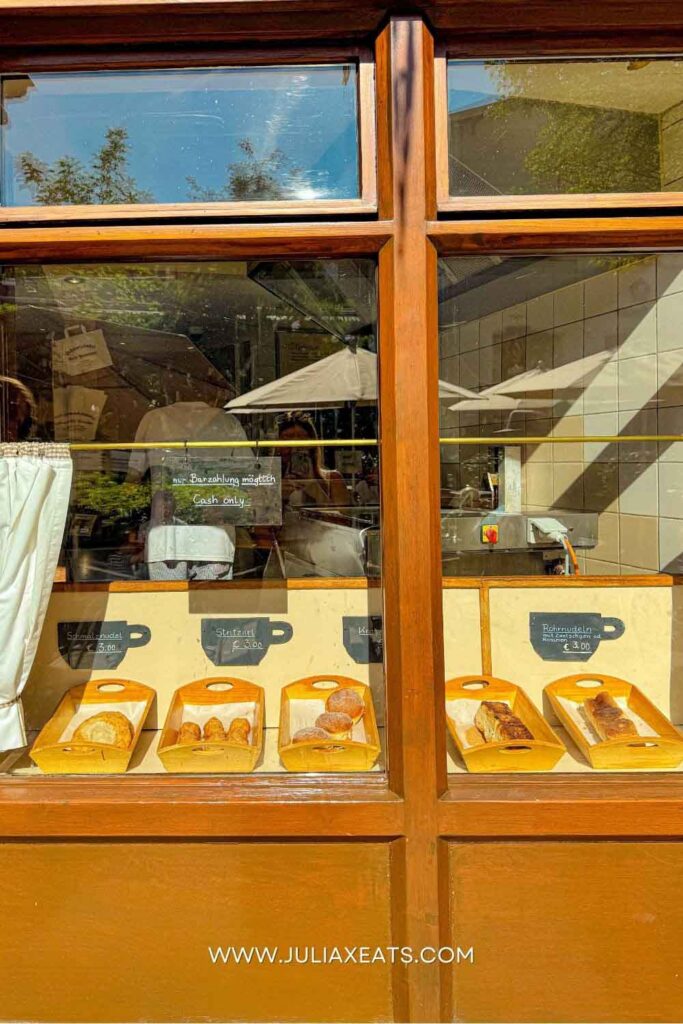 JXE - Blog Posts PT2 - JULIAXEATS - MUNICH GERMANY - Schmalznude