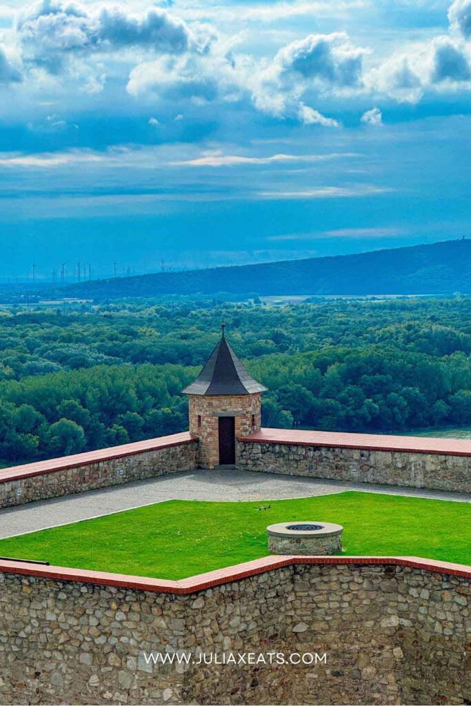 JXE - Blog Posts - JULIAXEATS - Slovakia - Bratislava