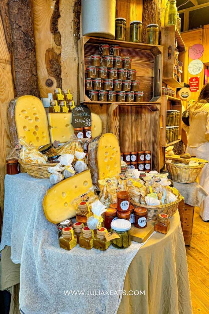 JXE - Blog Posts PT2 - JULIAXEATS - UK - Best 5 markets to visit