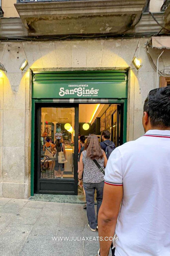 JULIAXEATS - Spain - Madrid - Chocolateria San Gines
